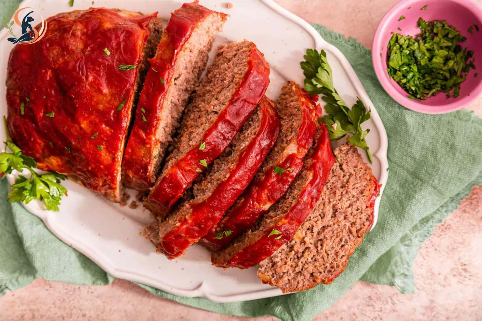 Step-by-step preparation of a juicy healthy meatloaf with lean ground beef and vegetables.